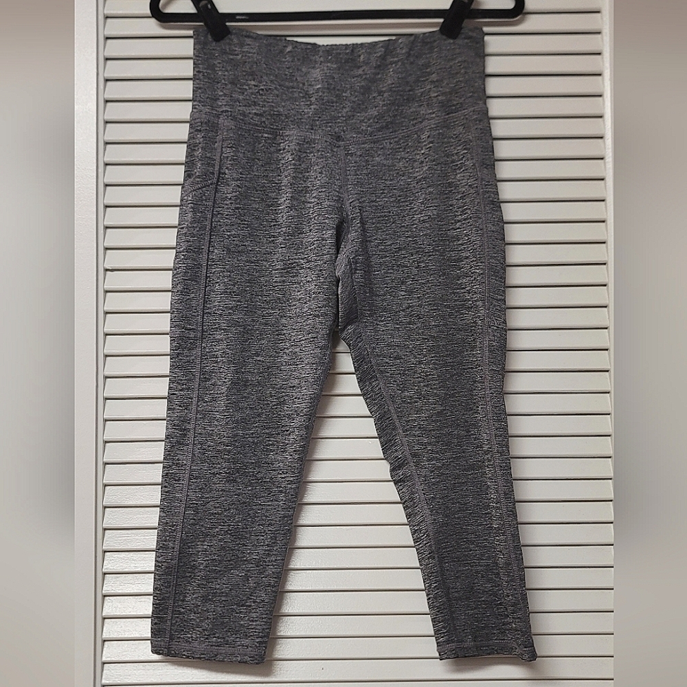Champion - Grey Cropped Workout Athletic Pants With Pockets
